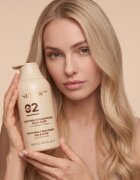 SUNEWMED+ Silk & Glow Repairing Conditioner balsam pentru netezire pentru un par stralucitor si catifelat 500 ml
