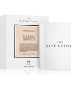 The Olphactory White Insignia Silken Tobacco lumânare parfumată 310 g