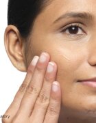 The Ordinary Aloe 2% + NAG 2% Solution ser calmant impotriva acneei 30 ml