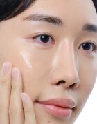 The Ordinary Alpha Arbutin 2% + HA ser facial cu efect iluminator cu acid hialuronic 60 ml
