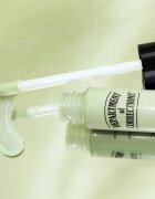 theBalm Department of Corrections Redness Color Corrector crema CC iluminatoare împotriva roșeții tenului 7.2 ml