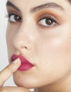 theBalm Meet Matt(e) Hughes Long Lasting Liquid Lipstick Ruj de buze lichid de lunga durata culoare Dedicated 7.4 ml