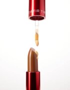 TIRTIR Glide & Hide Blurring Concealer corector cremos pentru strălucirea și netezirea pielii culoare 8.3 O 8 g