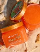 Tree Hut Bikini Reef exfoliant de corp cu zahăr 510 g