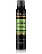 TRESemmé Botanique Cactus Water & Coconut spumă de styling pentru păr creț 200 ml