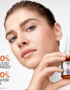 Vichy Liftactiv Supreme ser facial cu efect iluminator cu vitamina C 20 ml