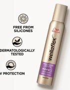 Wella flex Fullness Volume spuma cu fixare foarte puternica pentru păr fin 200 ml