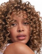 Wella Professionals Ultimate Color Blonde Shampoo șampon pentru neutralizarea tonurilor de galben pentru iluminarea părului sau pentru părul cu șuvițe