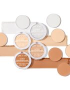 Wet n Wild BareFocus Clarifying Finishing Powder pudra matuire culoare Light/Medium 6 g