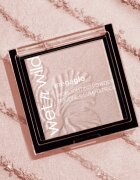 Wet n Wild MegaGlo iluminator pentru ten culoare Blossom Glow 54 g