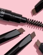 Wet n Wild Ultimate Brow creion dermatograf cu două capete pentru sprâncene cu pensula culoare Taupe 0.2 g