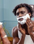 Wilkinson Sword Sensitive Shave Foam spumă pentru bărbierit pentru barbati 75 ml