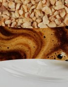 Woodwick Hazelnut Roast lumânare parfumată cu fitil din lemn 275 g