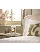 Yankee Candle Amber & Sandalwood lumânare parfumată 567 g