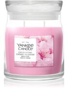 Yankee Candle Enchanting Cherry Blossom lumânare parfumată 368 g