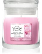 Yankee Candle Enchanting Cherry Blossom lumânare parfumată Signature 110 g