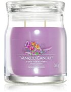 Yankee Candle Hand Tied Blooms lumânare parfumată Signature 368 g