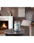 Yankee Candle Snow Kissed Pine lumânare parfumată 567 g