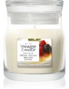 Yankee Candle Vanilla Crème Brûlée lumânare parfumată Signature 110 g