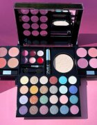 ZMILE COSMETICS All You Need To Go make-up set
