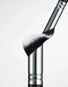 ZOEVA 118 Fluid Touch & Blend pensulă pentru make-up și corector 1 buc