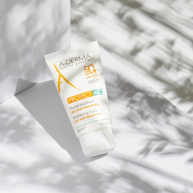 A-Derma Protect AC Mattifying Fluid fluid matifiant SPF 50+ 40 ml
