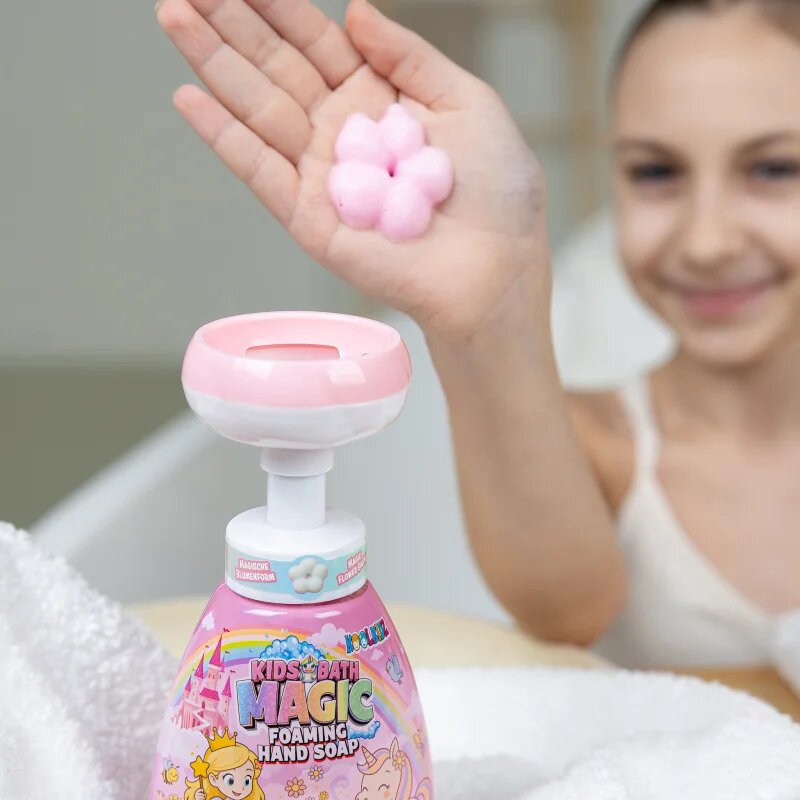 Accentra KOOLKIDZ Sapun spuma pentru maini cu pompa parfum Sweet Strawberry 310 ml