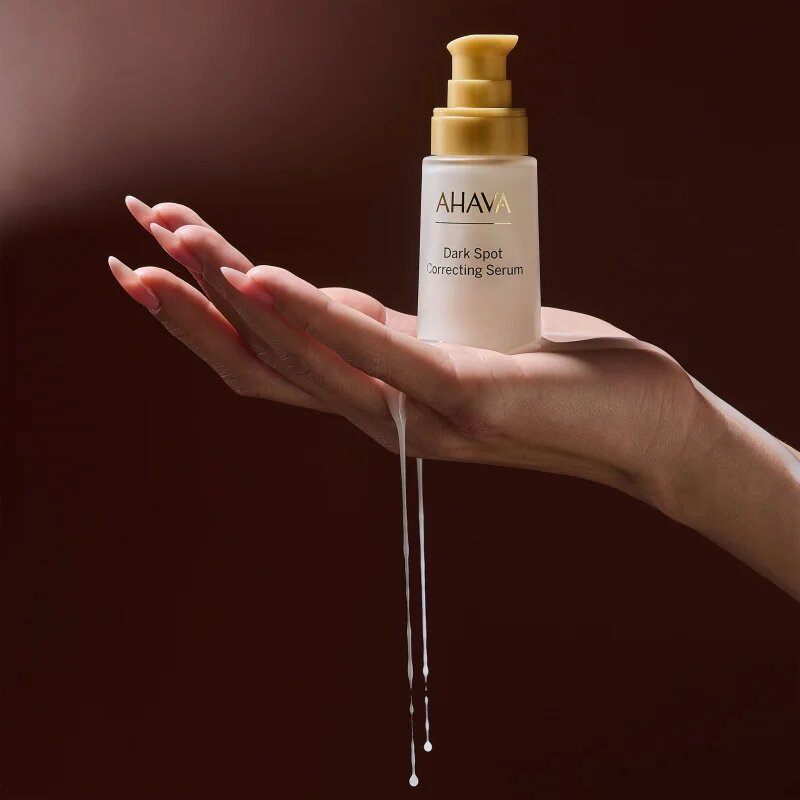 Ahava Even Tone ser cu efect iluminator impotriva petelor 30 ml