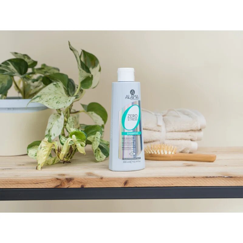 Alama Professional Zero Stress Sebum Regulating Shampoo șampon pentru un scalp seboreic 300 ml
