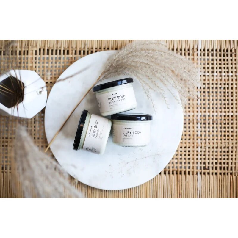 Almara Soap Silky Body unt de corp spumant Levander 150 g
