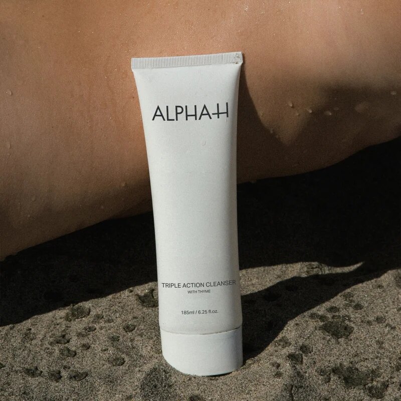 Alpha-H Triple Action produs de curățare faciale 185 ml