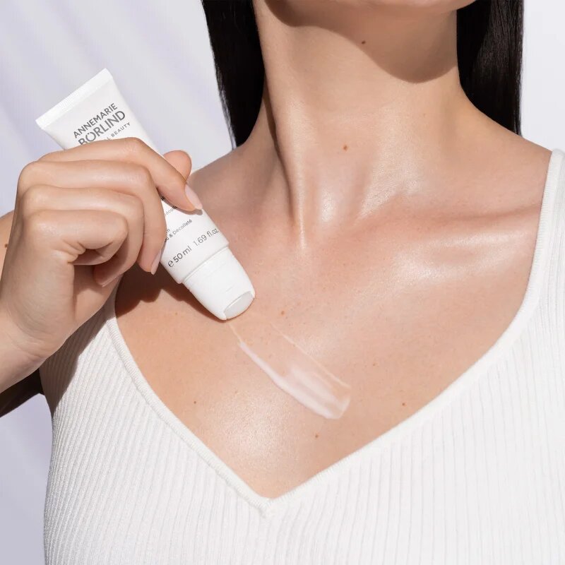 ANNEMARIE BÖRLIND NATUCOLLAGEN BOOST Ser de fermitate pentru decolteu si gat 50 ml