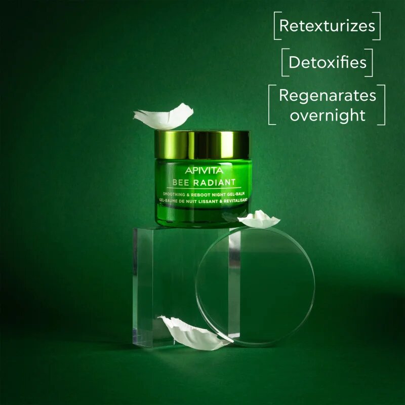 Apivita Bee Radiant Night Gel-Balm gel balsam detoxifiant pentru noapte și netezire 50 ml