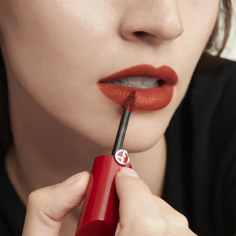 Armani Lip Maestro Satin ruj de buze lichid mat și hidratant culoare 04 Live Concert 6.5 ml