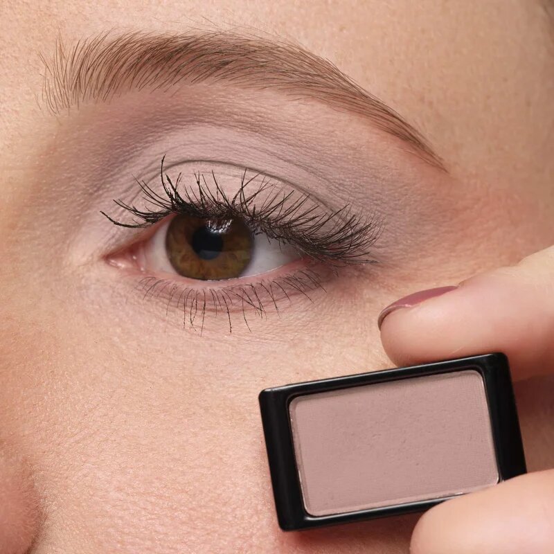 Artdeco Eyeshadow Matt Eyeshadow Refill cu efect matifiant culoare 574 Matt Tender Mauve 08 g