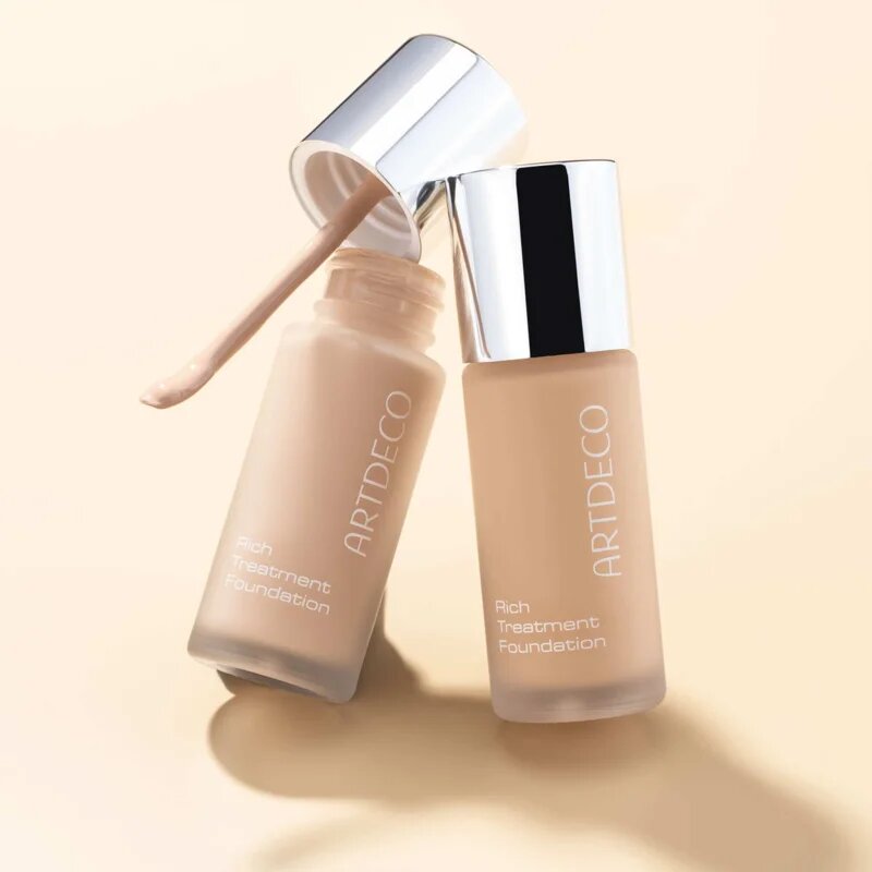 Artdeco Rich Treatment Foundation baza de machiaj iluminatoare culoare 485.10 Sunny Shell 20 ml