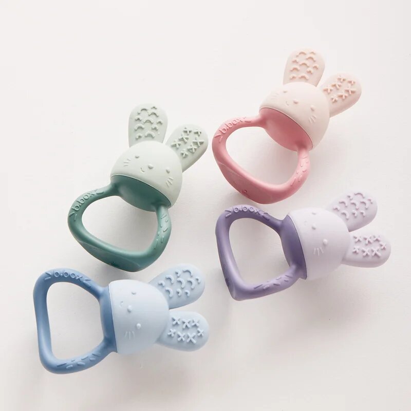 B.Box Teether jucărie pentru dentiție cu efect racoritor Blush 1 buc
