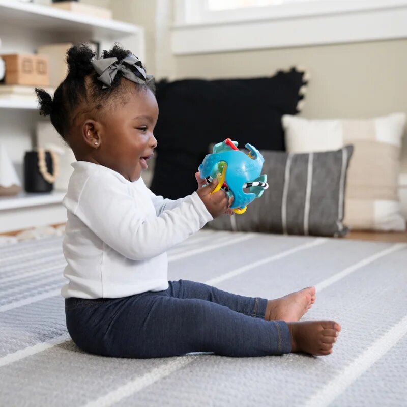 Baby Einstein Rattle & Sense™ minge senzorială pentru dentiție 3m+ 1 buc