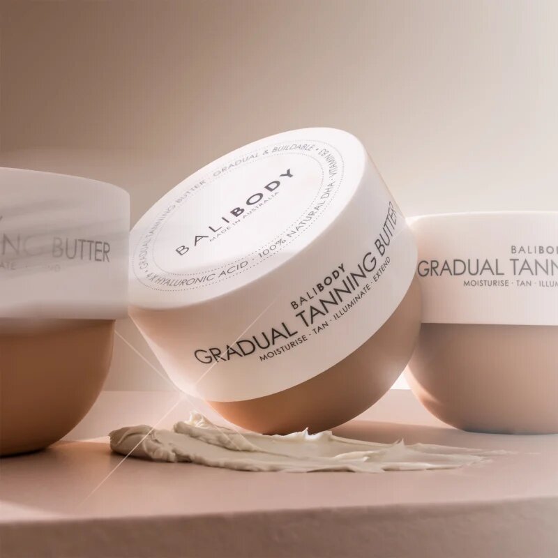 Bali Body Gradual Tanning Butter unt cu efect autobronzant 220 g