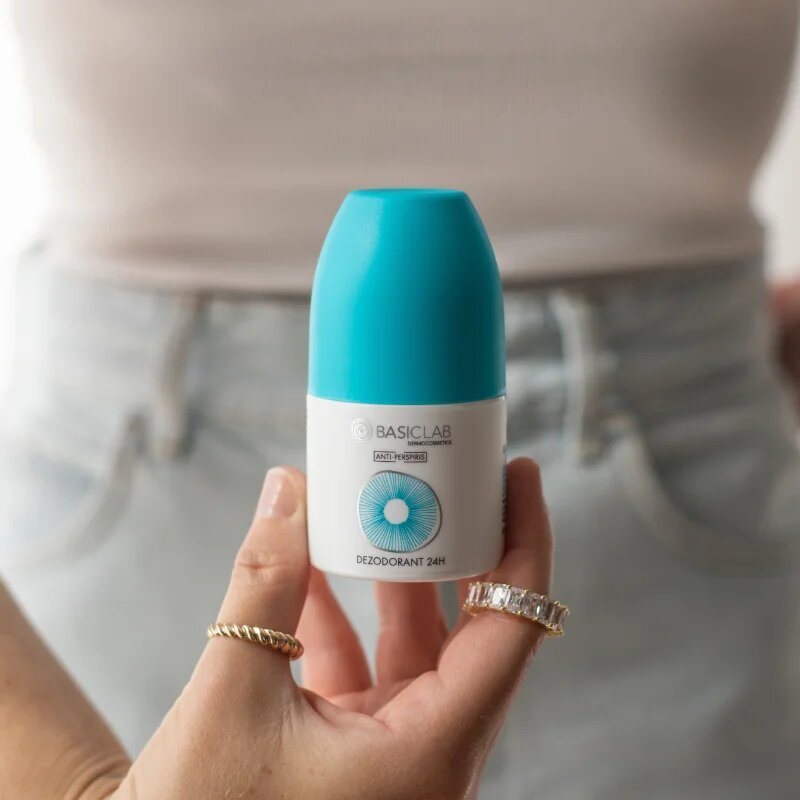 BasicLab Dermocosmetics Anti-Perspiris Deodorant roll-on cu protectie 24h 60 ml