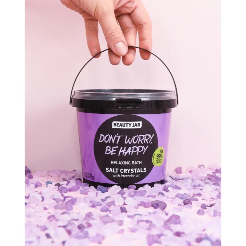 Beauty Jar Don't Worry Be Happy sare de baie relaxanta cu esente de lavanda 1.2 kg