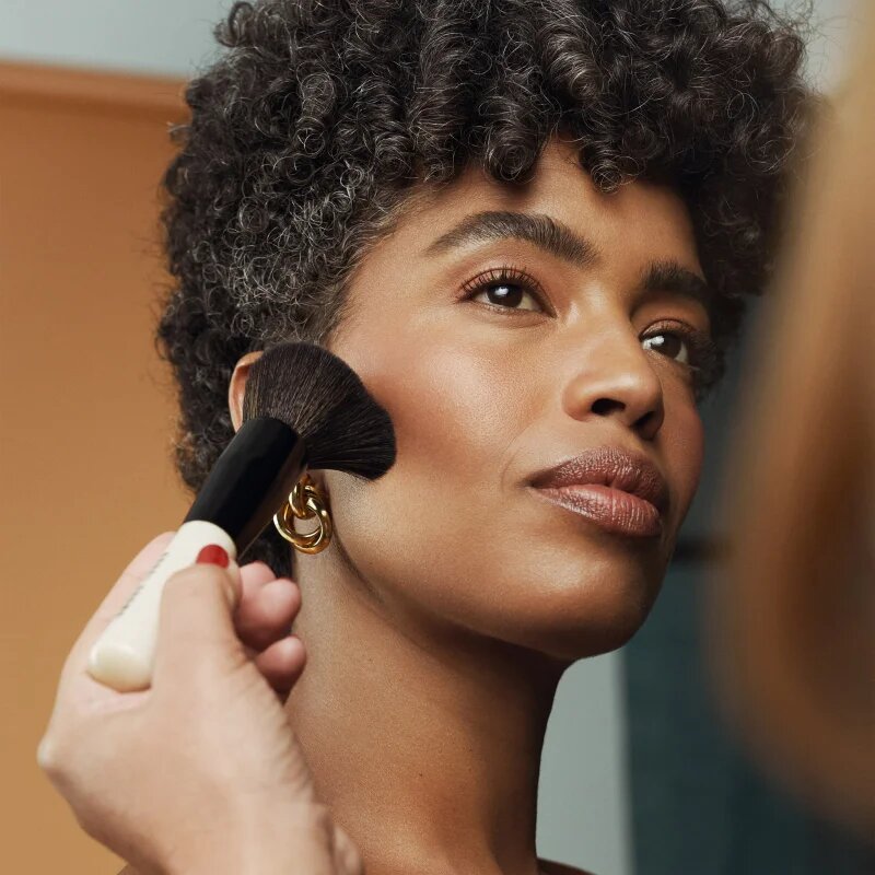 Bobbi Brown Bronzing Powder pudra bronzanta culoare Golden Light 9 g