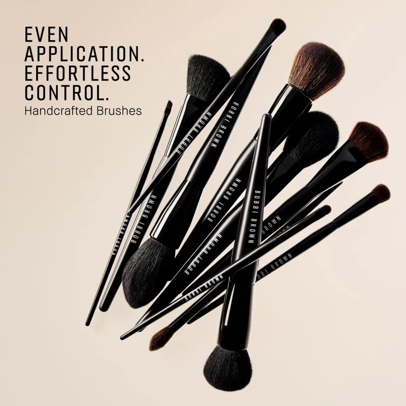Bobbi Brown Brush Soft Focus FDT pensula pentru machiaj 1 buc