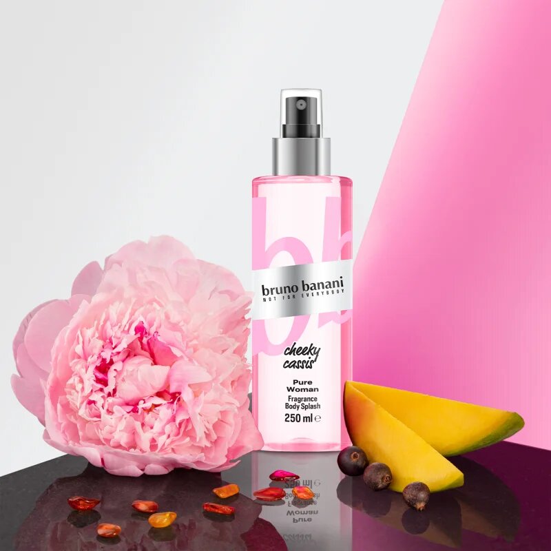 Bruno Banani Pure Woman Cheeky Casis spray parfumat pentru corp și păr pentru femei 250 ml