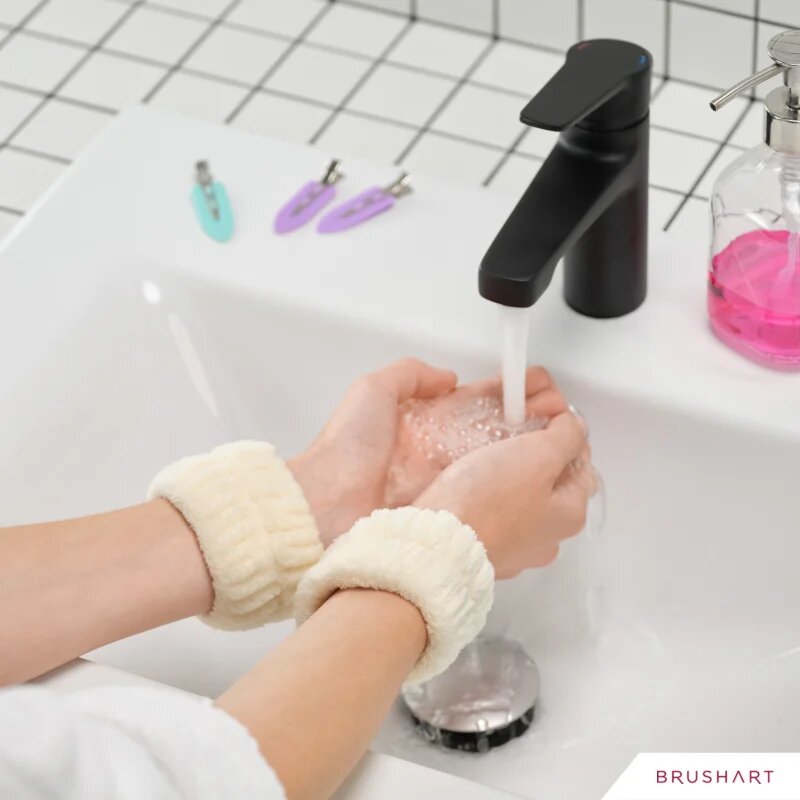 BrushArt Home Salon Wrist wash bands brățară absorbantă pentru spălarea feței Cream 2 buc