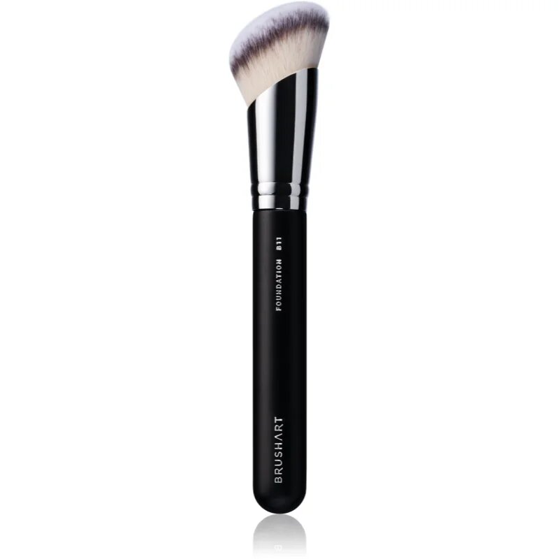 BrushArt Professional B11 Angled foundation brush pensula pentru machiaj B11 1 buc