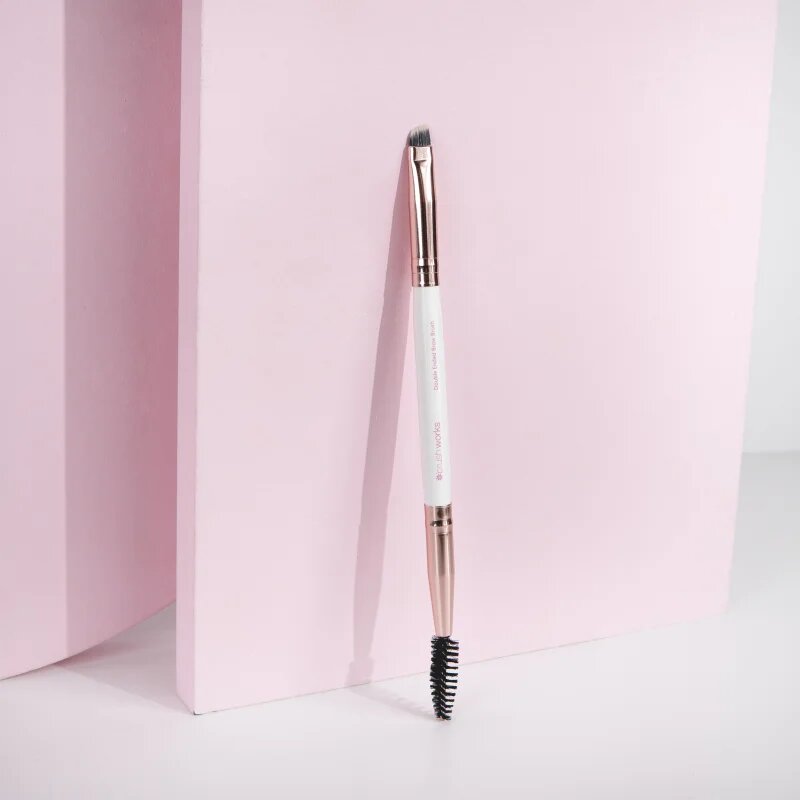 Brushworks Double Ended Brow Brush perie pentru modelarea sprâncenelor cu pensula 1 buc