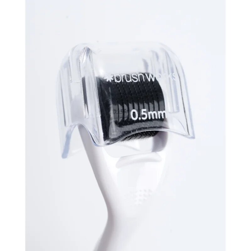 Brushworks Progression Micro Needle Derma Roller aplicator cu micro-ace faciale 05 mm 1 buc