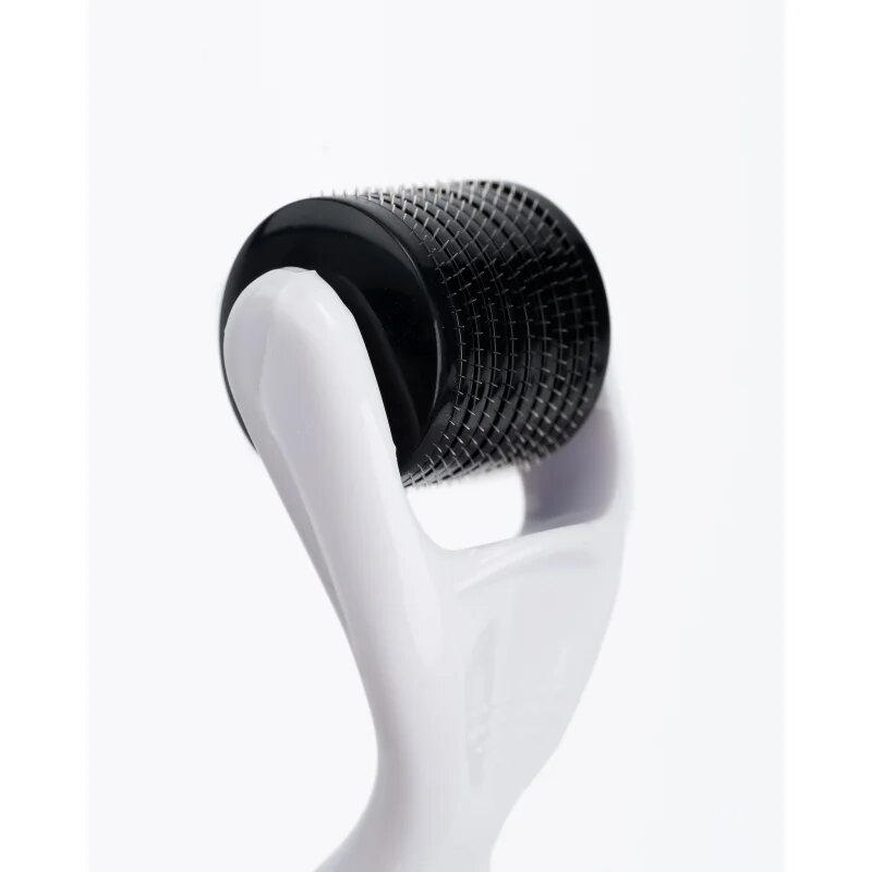 Brushworks Progression Micro Needle Derma Roller aplicator cu micro-ace faciale 05 mm 1 buc