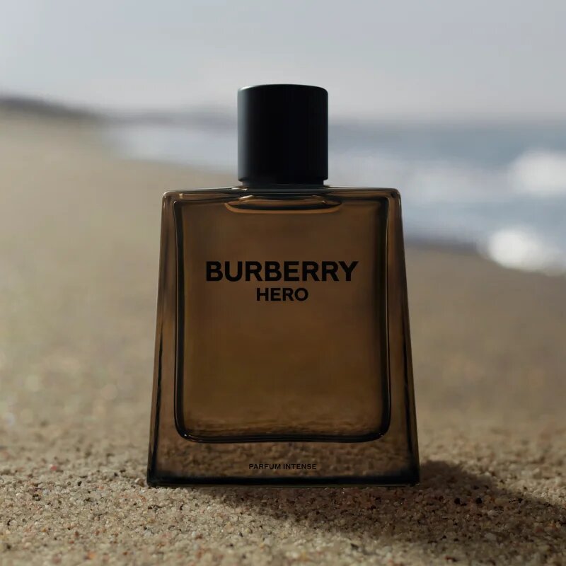 Burberry Hero Parfum Intense parfum pentru bărbați Refill 200 ml